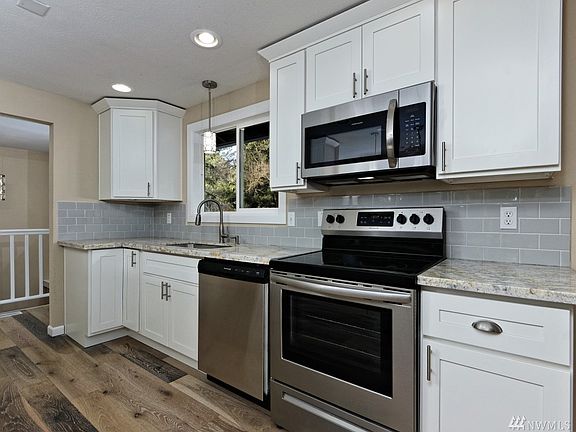 5th image of 12710 Silver Creek Dr SE