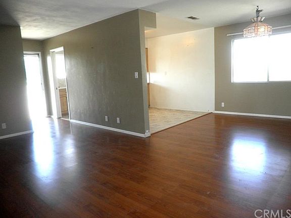 4th image of 40636 Caroline Ct