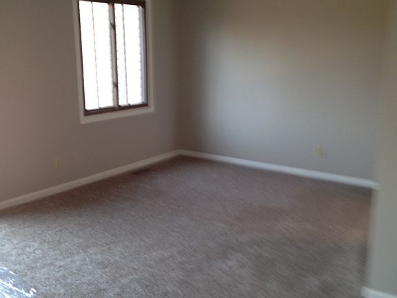 4th image of 161 River Woods Ln