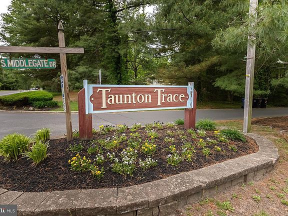 8 Regent Ct Medford NJ 08055 MLS #NJBL2026222 Zillow