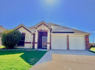 980 Bridle Bit Dr, Grand Prairie, TX 75051