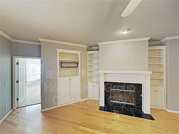 3rd image of 12512 Greenlea Chase W