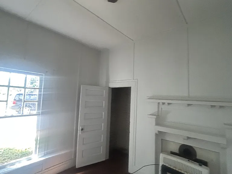 609 N Pinckney St — Photo 7