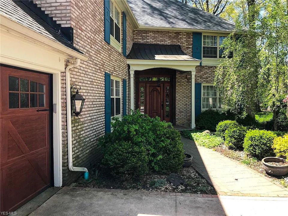 1st image of 580 Debbington Dr