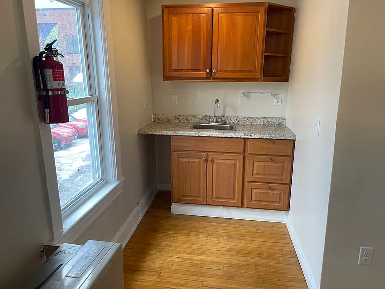 165 North St #C — Photo 7