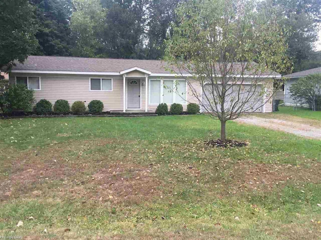 53262 Luann Dr photo 1