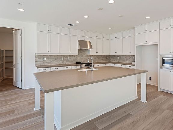 Homesite 91 Kitchen