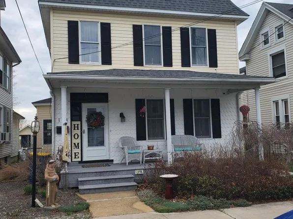 128 N Walnut St, Smyrna, DE 19977