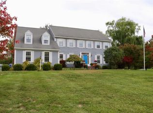 6 Wedgewood Dr, Delmar, NY 12054