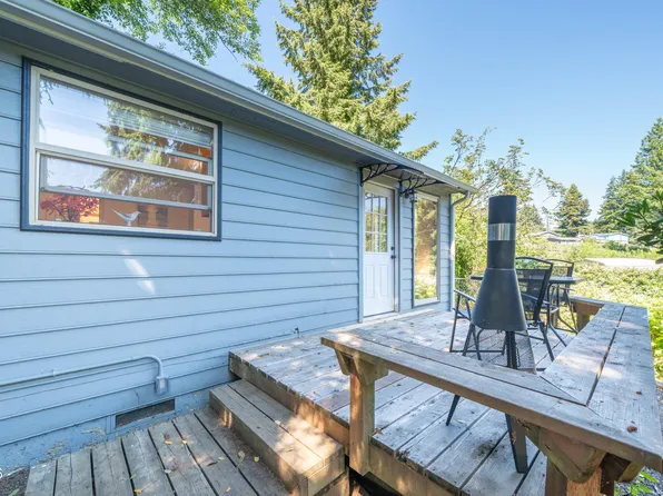 426 N Vista Ter, Otis, OR 97368