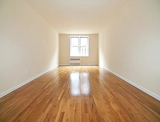 Rented by SW Queens Mezzanine | media 23