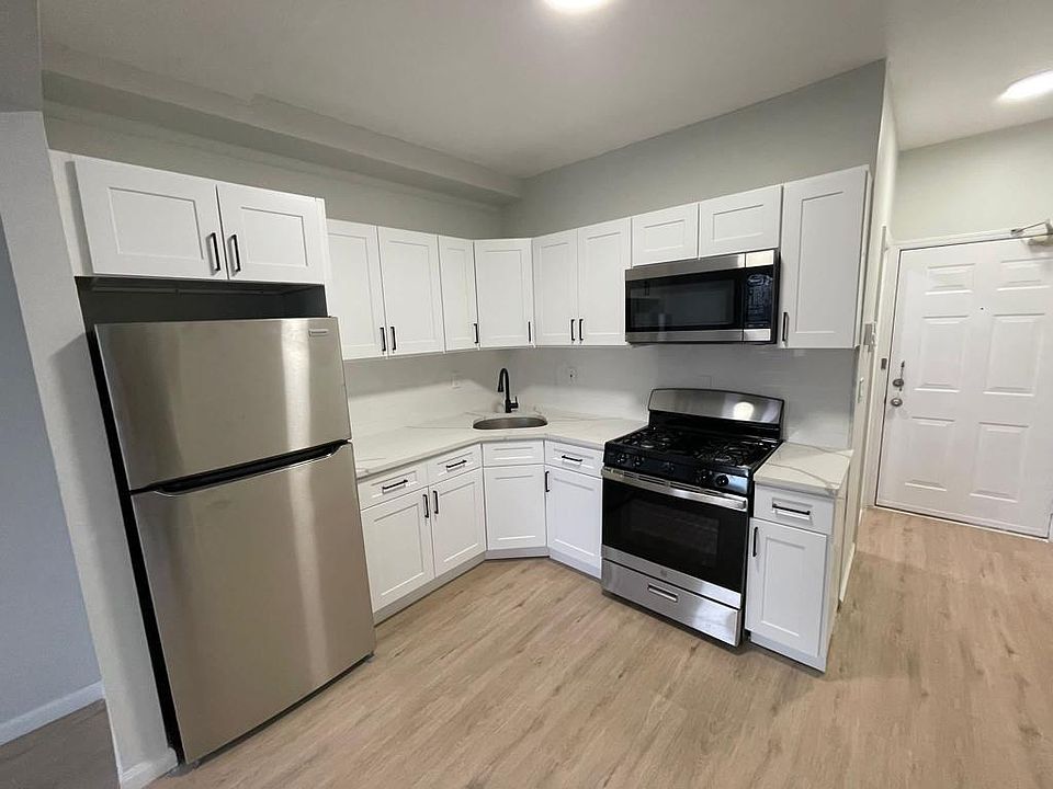 440 Broadway Bayonne NJ | Zillow