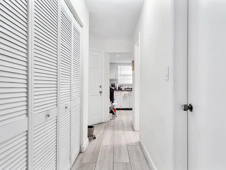18801 NE 2nd Ave #1005 — Photo 10