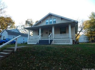 1304 Clawson St, Alton, IL 62002