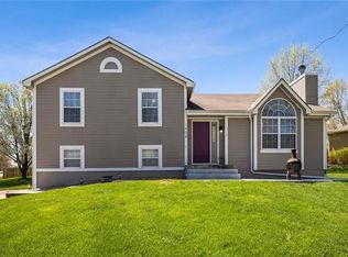 1408 Red Bud Ave, Pleasant Hill, MO 64080
