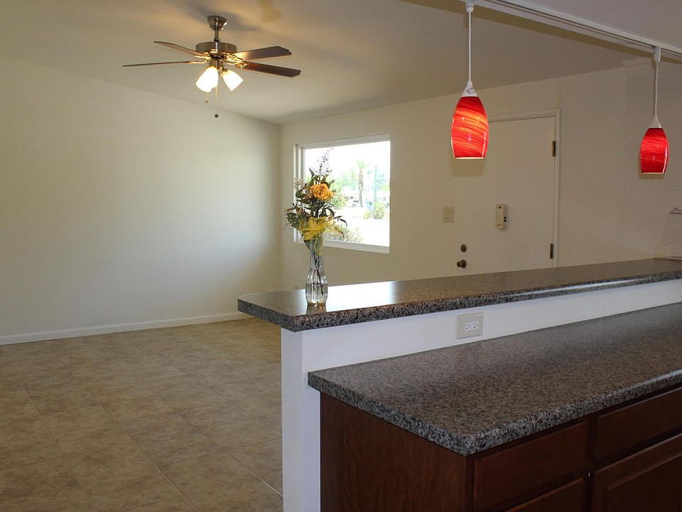 1st image of 10508 W Oakmont Dr