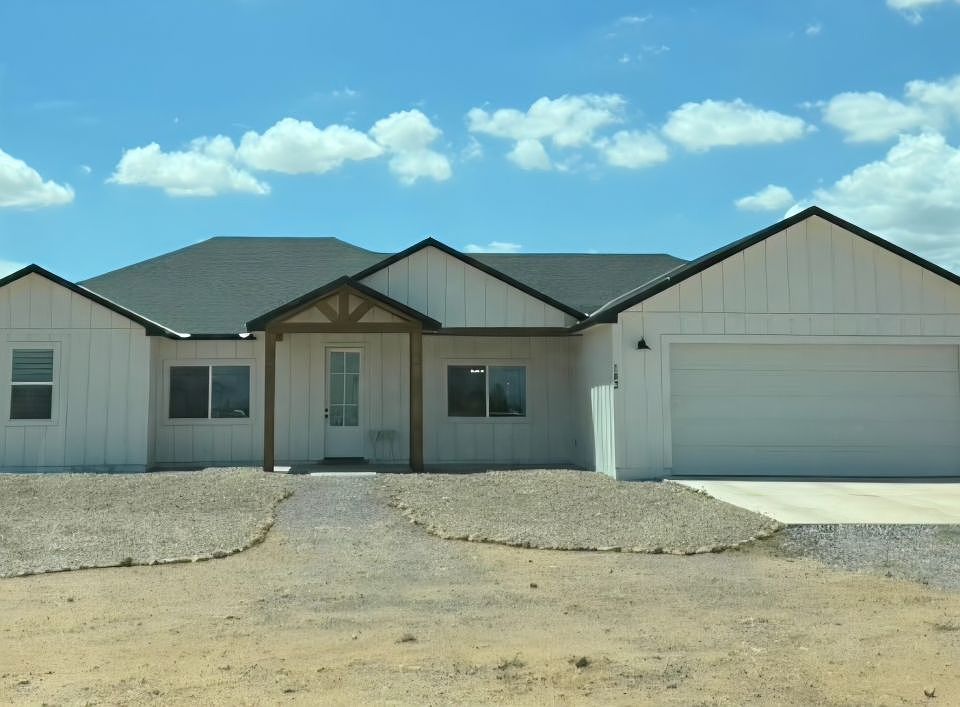 1st image of 183 W Peytons Way