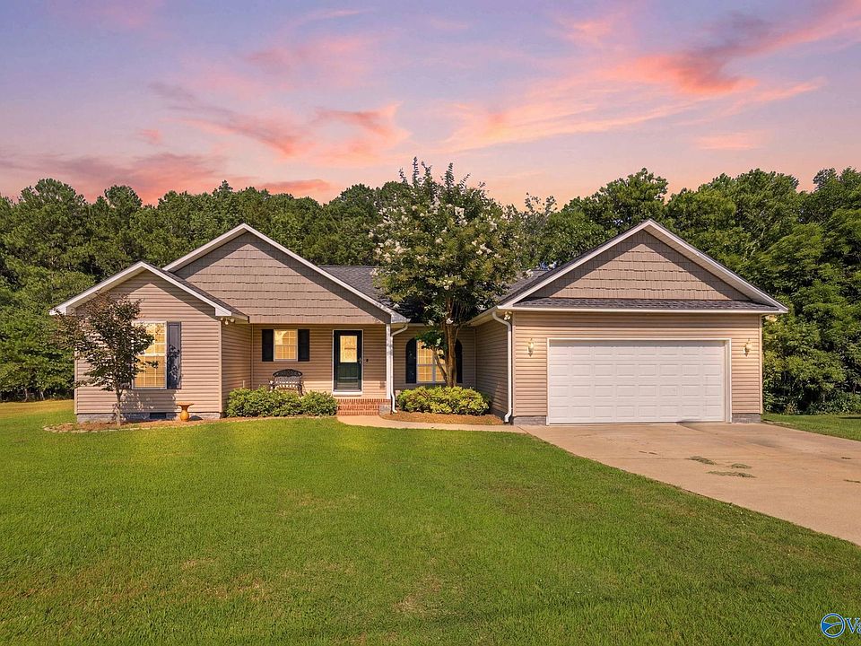 1st image of 424 Granite Cir