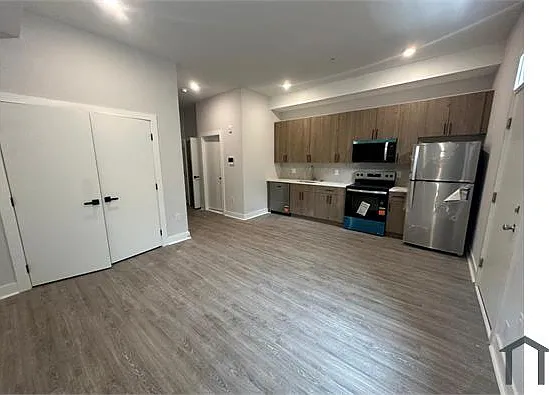 2013 N Croskey St #1