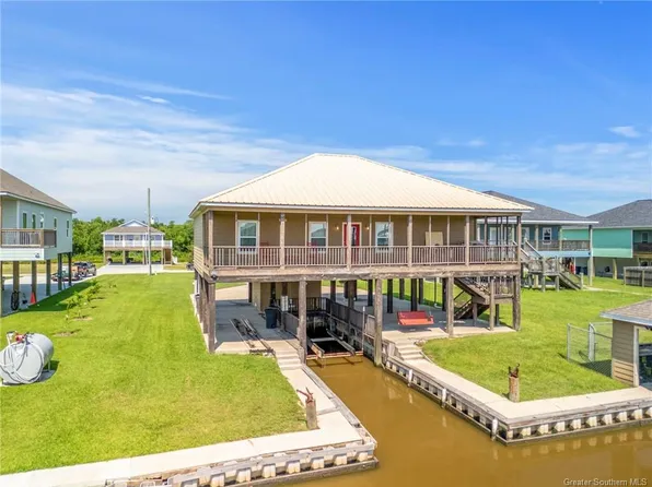 368 Angler Bay Dr, Hackberry, LA 70645