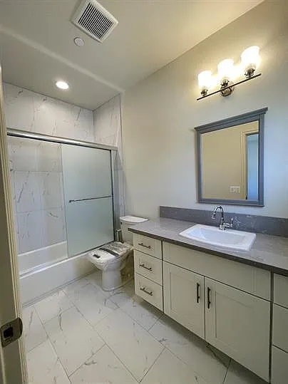820 N Soldano Ave #D — Photo 4