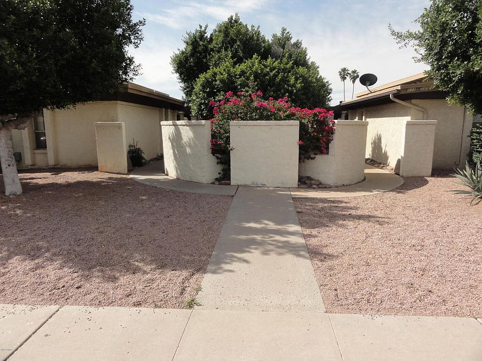 1st image of 533 W Pebble Beach Dr