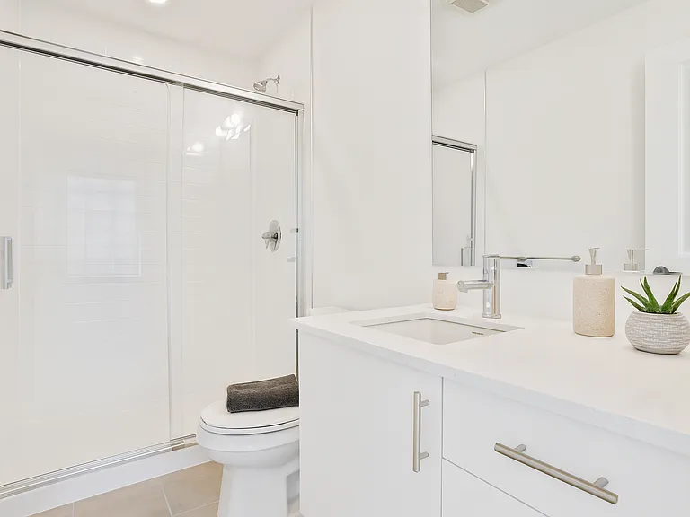 3240 William Coltson Ave — Photo 97