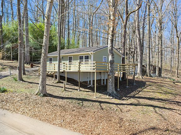 2nd image of 159 Hank Lochte Dr