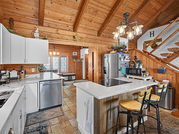 5th image of 6634 Panorama Dr