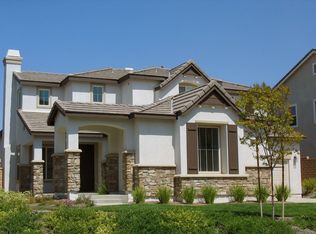 33 Volta Del Tintori St, Lake Elsinore, CA 92532