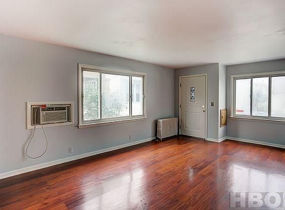 4th image of 227 Park Ave
