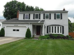 5525 Dorothy Dr, North Olmsted, OH 44070