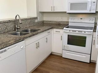 4580 NW 107th Ave APT 102, Doral, FL 33178
