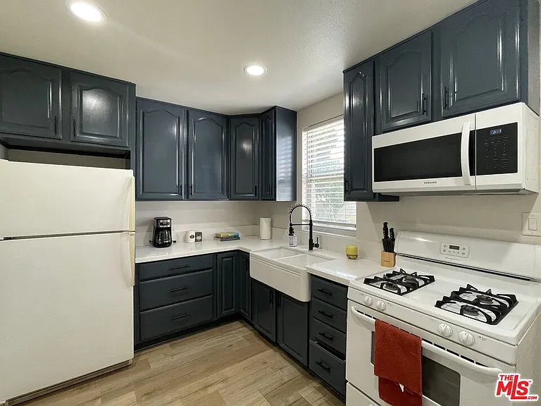 2535 W 144th St — Photo 7