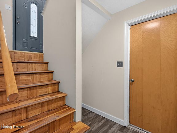 2nd image of 114 Amanda Ct