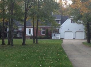 13260 Jacque Rd, Strongsville, OH 44136