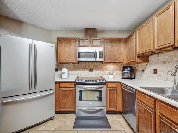 14218 Fairwayhill, San Antonio, TX 78217