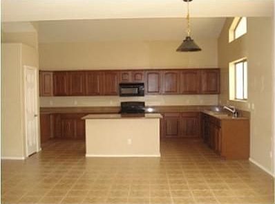 3rd image of 1625 E Diego Dr