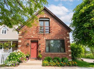 2331 N Elston Ct, Chicago, IL 60614