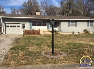 521 E 7th St, Lyndon, KS 66451