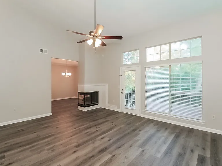 10066 Point View Dr — Photo 4