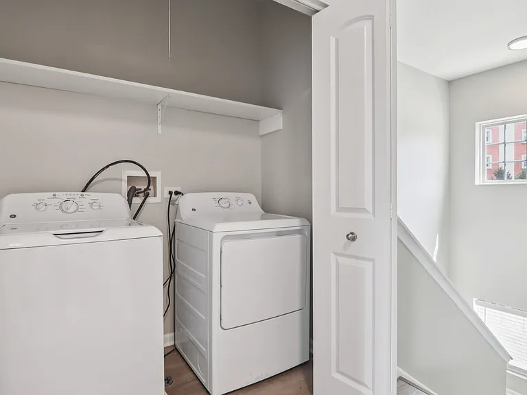 Davey Two Bedroom Townhome - in-home washer and dryer