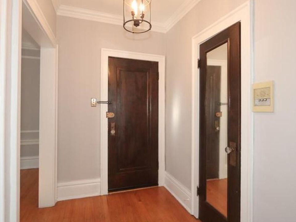 1st image of 224 N Oak Park Ave APT 3P