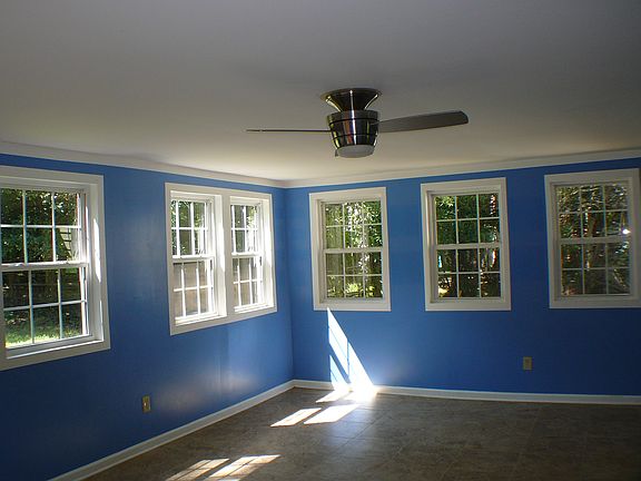 4th image of 8241 Trail View Dr
