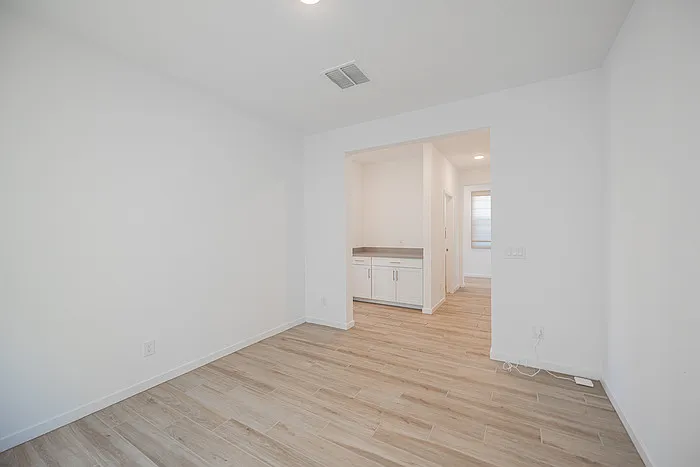 7412 W Gardenia Ave — Photo 13
