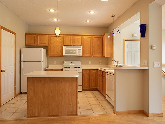 3rd image of 2552 Eagle Trace Ln