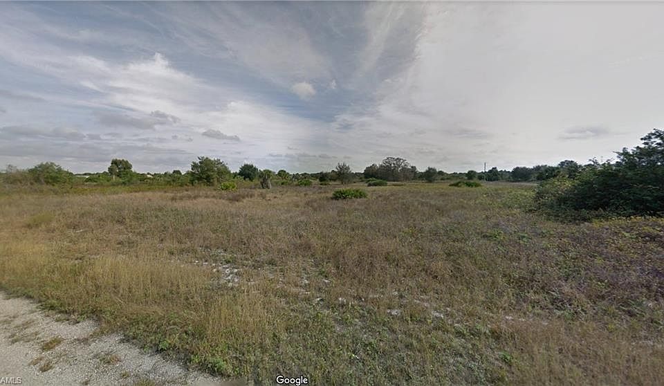 1st image of 529 Lone Star Ln