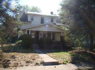 1304 S 6th St, Clinton, IN 47842