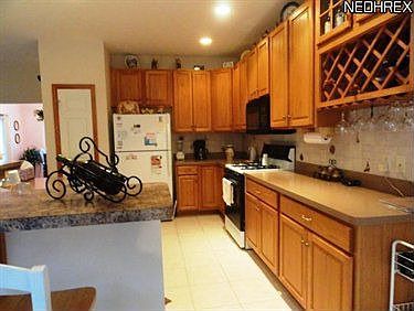 3rd image of 1206 Orchard Glen Dr