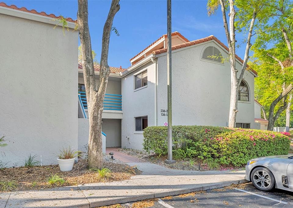 1st image of 1000 WINDERLEY PLACE #239